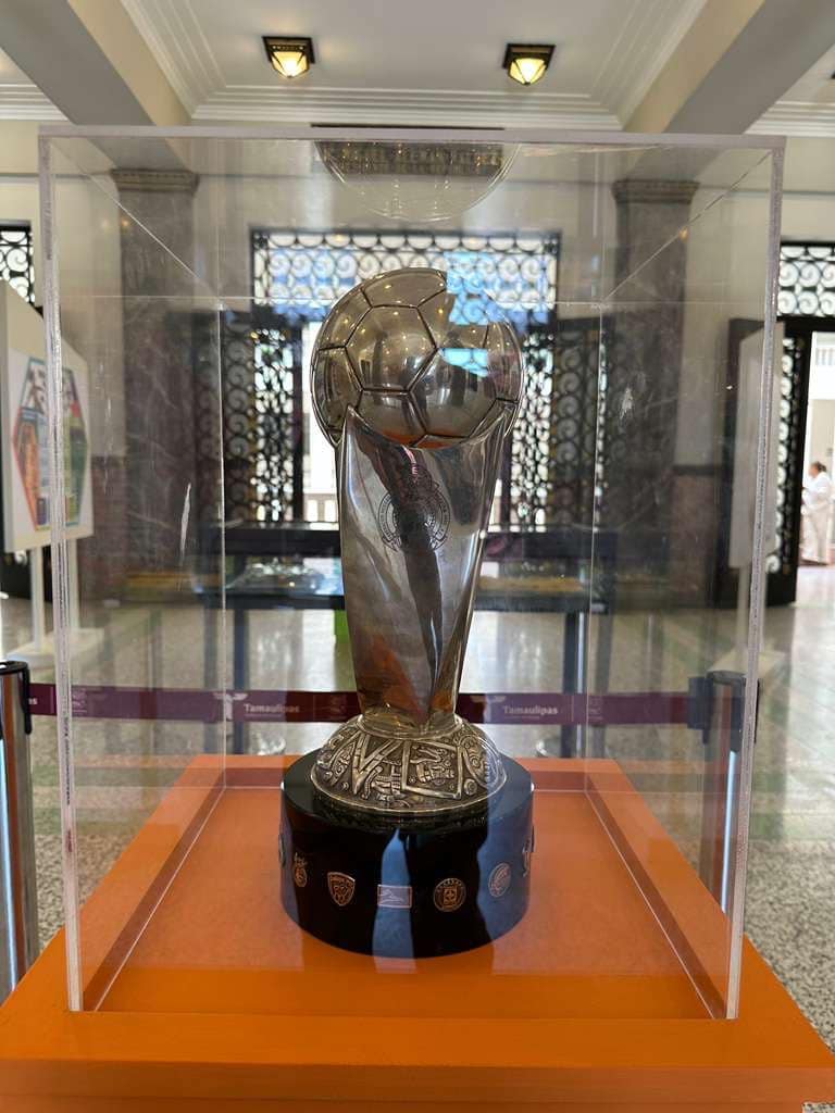 Palacio de Gobierno abre exposición sobre la memoria futbolística de Tamaulipas