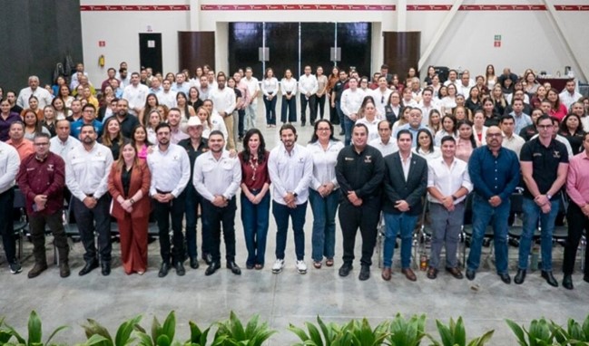 Trabajadores encuentran una ruta para acreditar formalmente sus conocimientos y destrezas